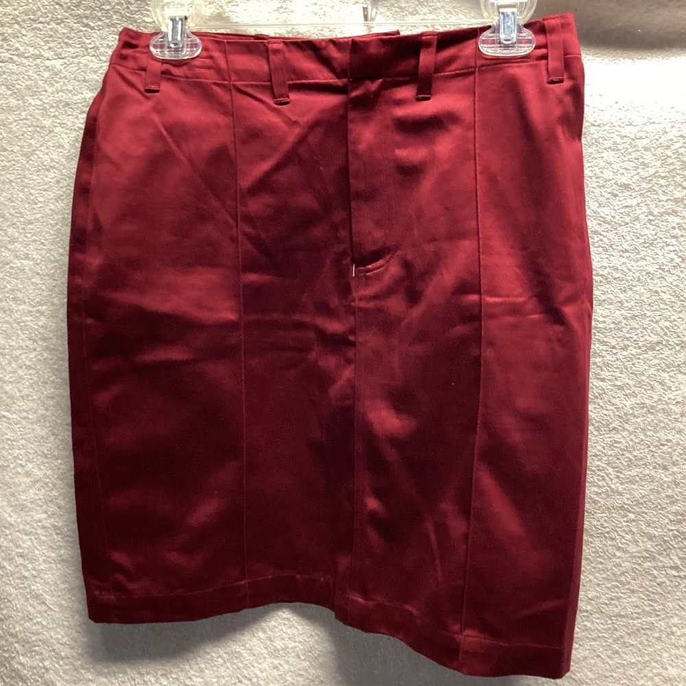 Banana Republic size 6 burgundy skirt